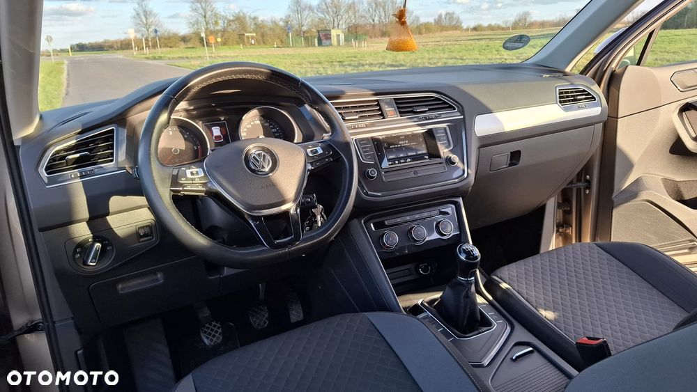 Volkswagen Tiguan 2.0 TDI BMT SCR Comfortline - 29