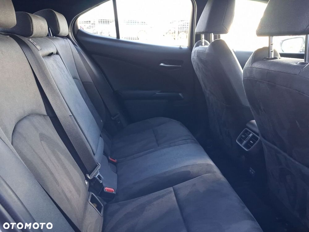 Lexus UX 250h GPF Business 2WD - 12