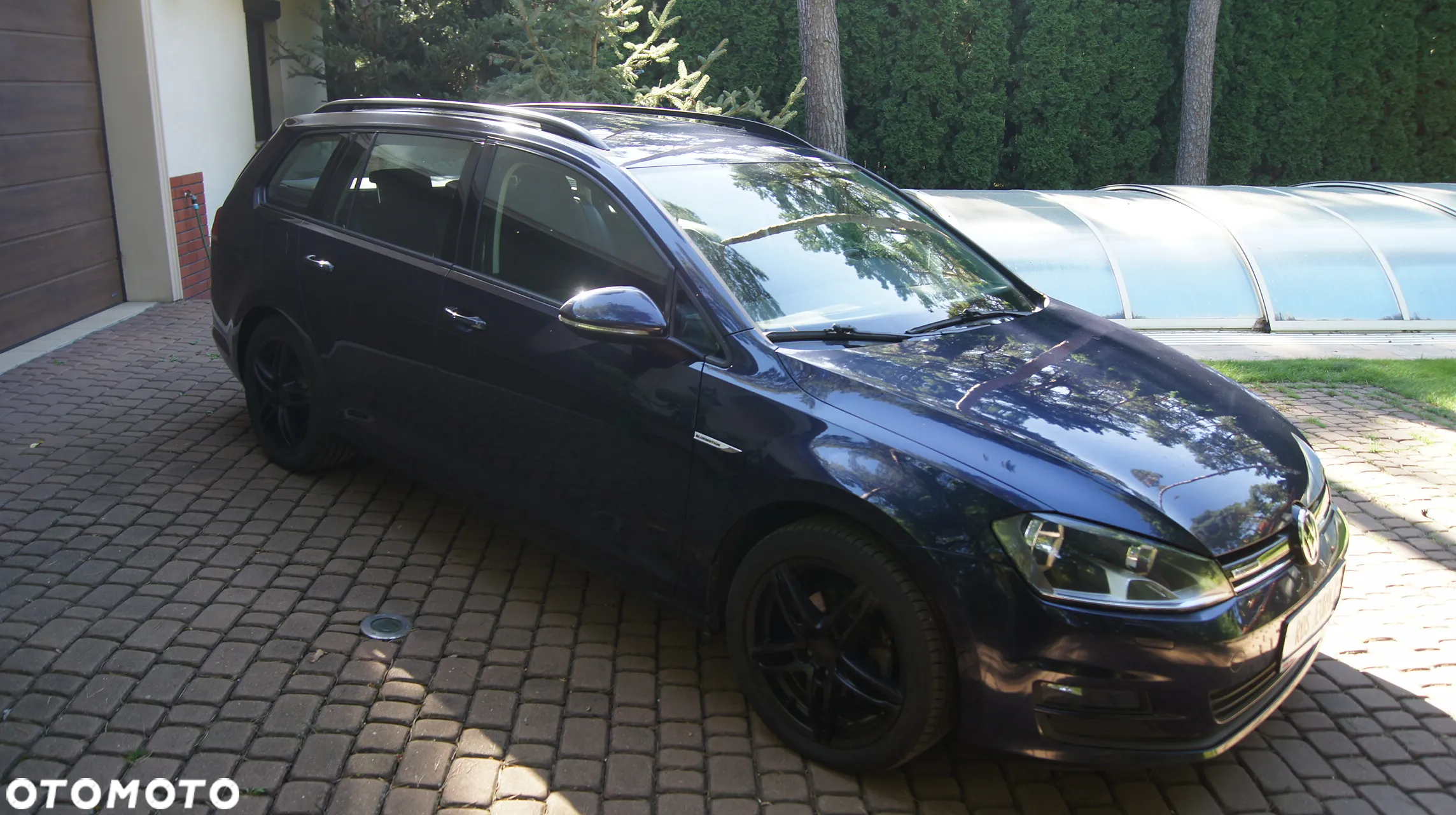 Volkswagen Golf 1.6 TDI BlueMotion Comfortline - 2