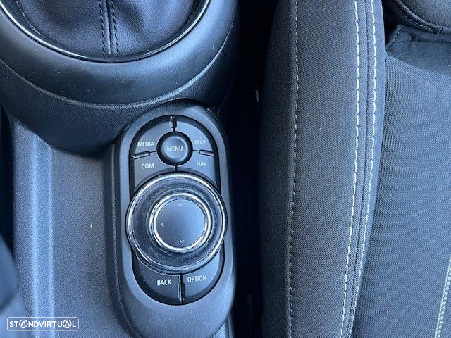 MINI 3 Portas John Cooper Works Plus Auto Desportiva - 16