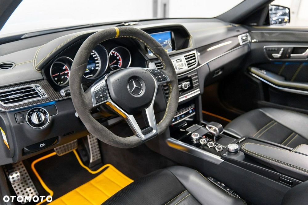 Mercedes-Benz Klasa E 63 AMG S 4Matic AMG Speedshift MCT - 32