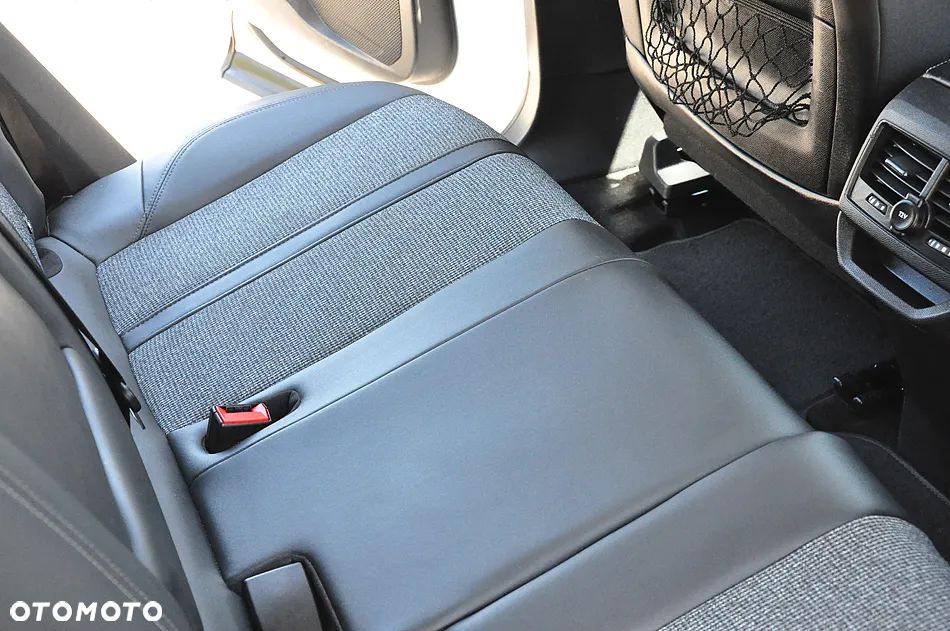 Peugeot 3008 BlueHDi 130 Stop & Start Allure Business-Paket - 23