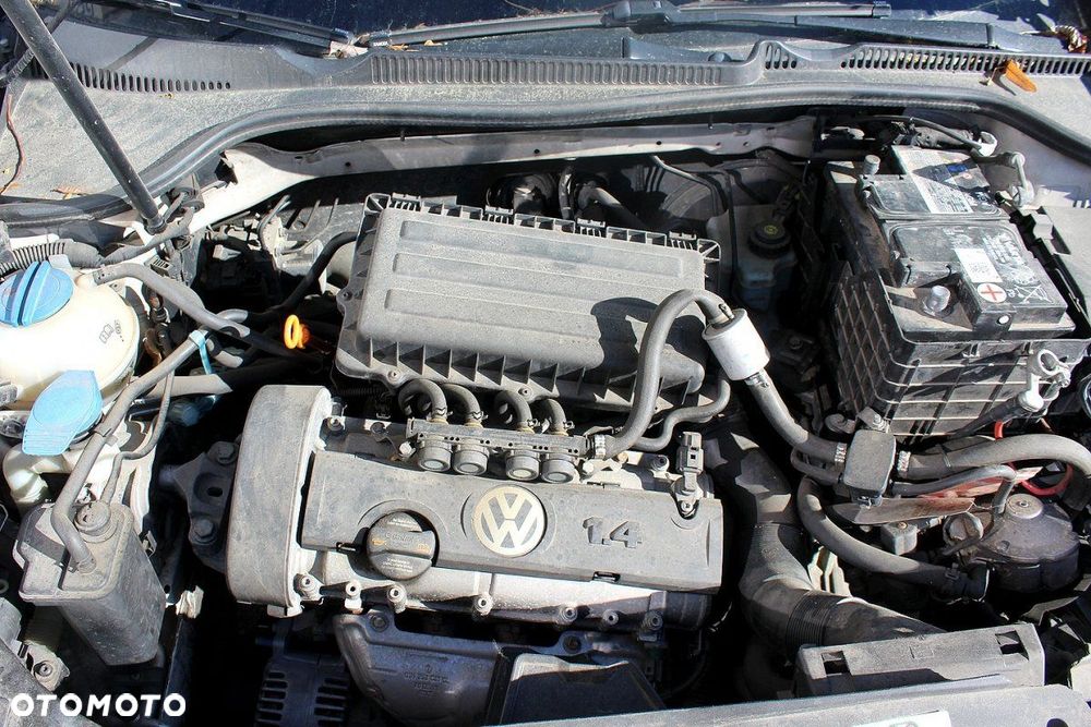 VW Golf VI 5K 2011 1.4i CGGA Hatchback 5-drzwi(MASKA, ZDERZAK, LAMPA, BŁOTNIK, DRZWI, SZYBA, FOTEL) - 7