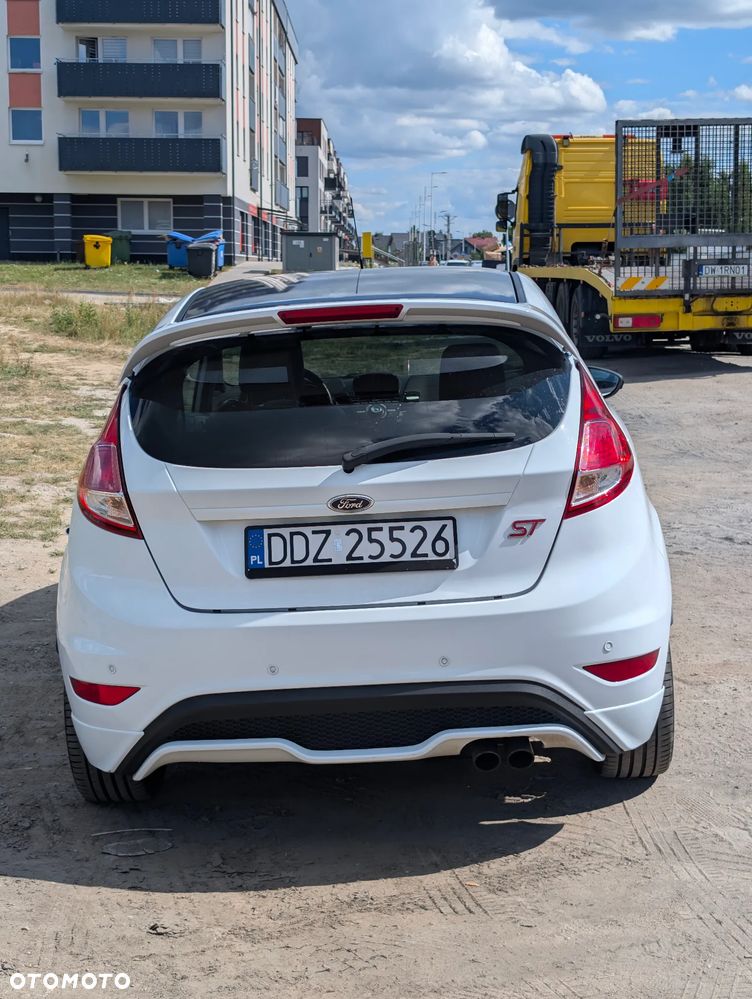 Ford Fiesta ST - 5