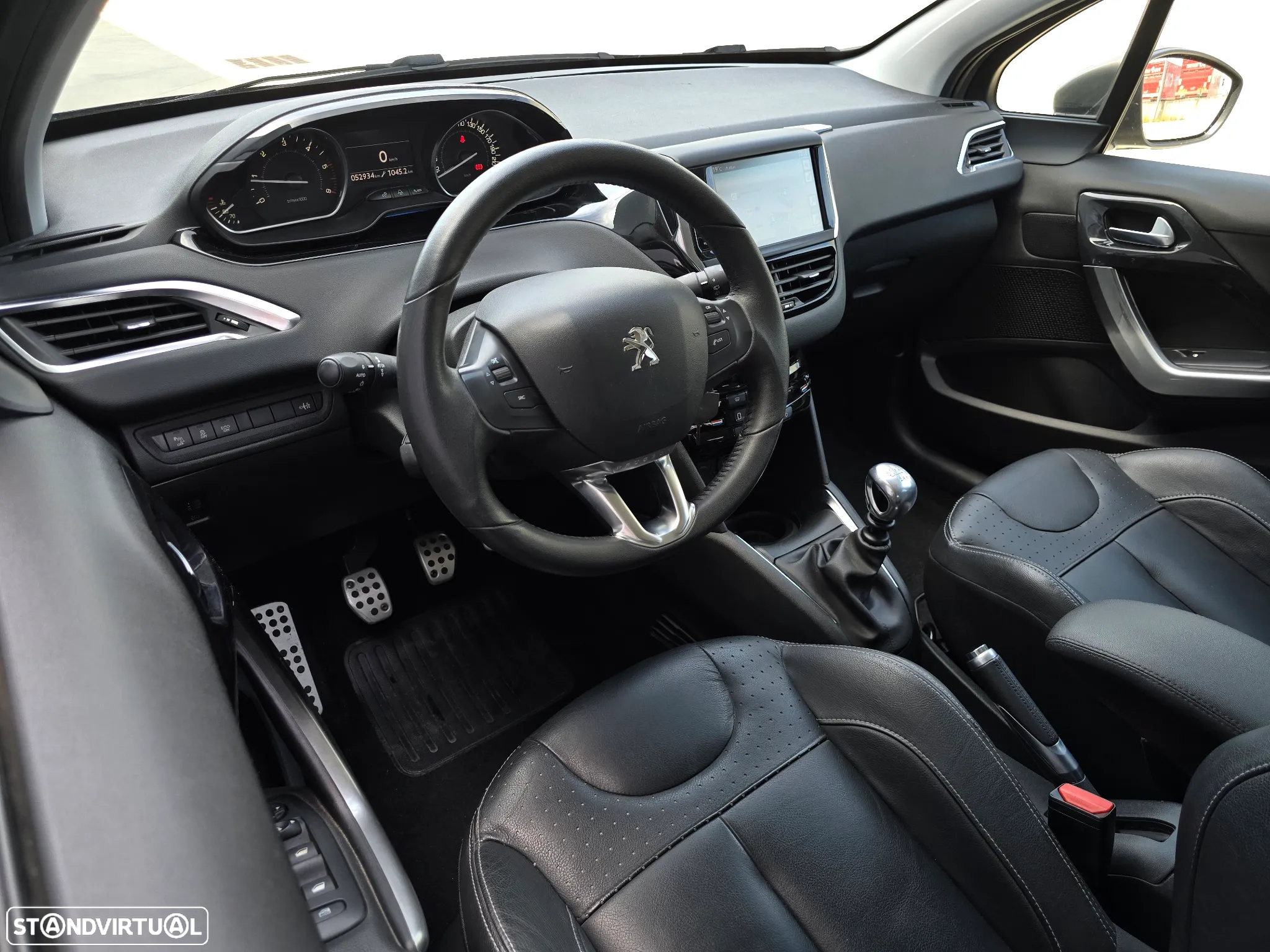 Peugeot 208 1.6 e-HDi Allure - 10