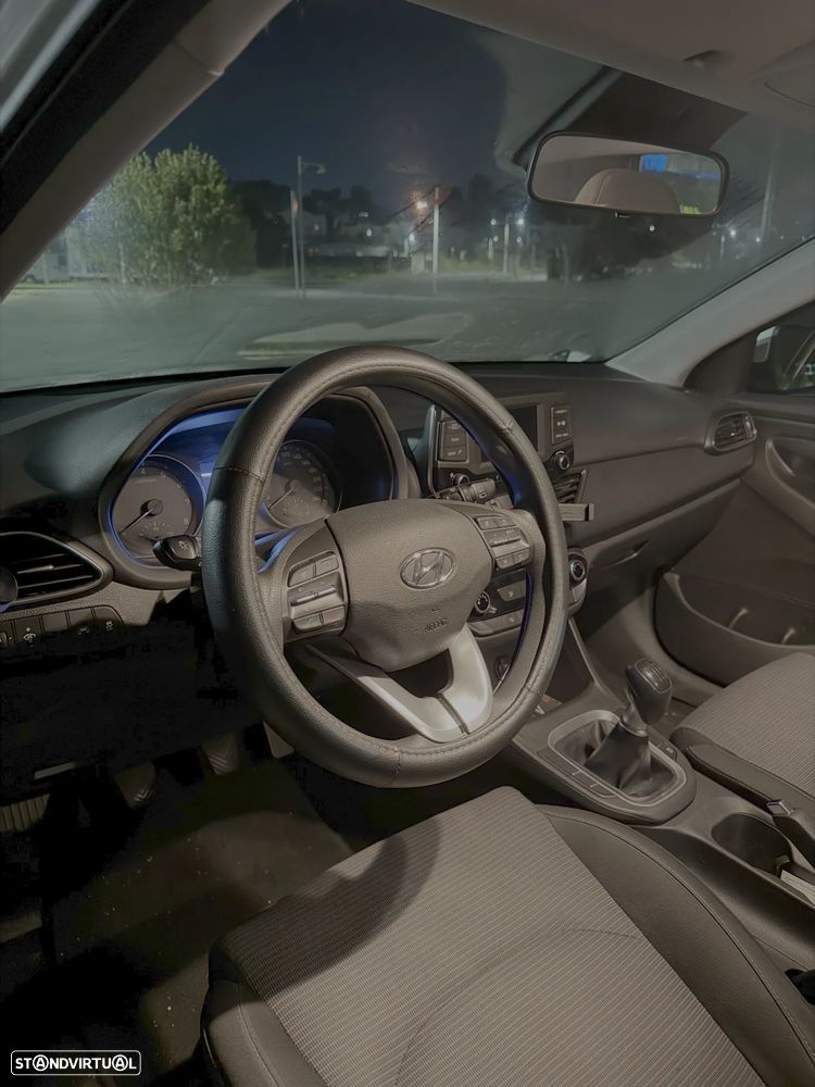 Hyundai i30 blue 1.4 Classic - 5