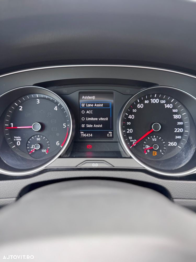 Volkswagen Passat 2.0 TDI SCR DSG Elegance - 25