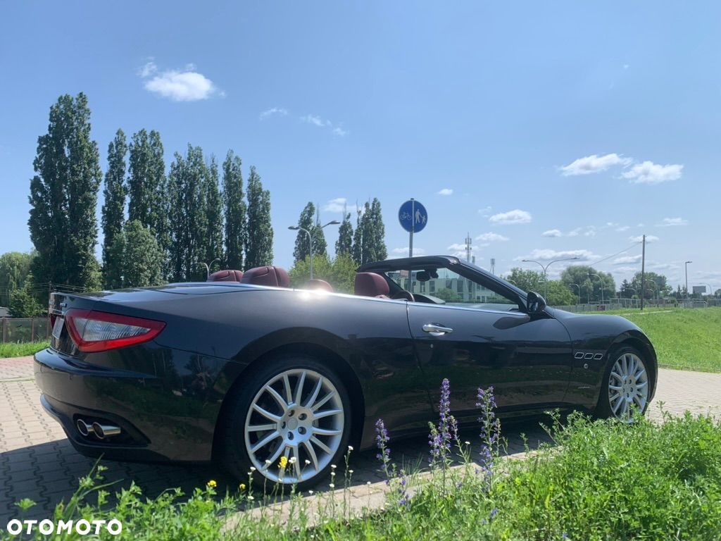 Maserati GranCabrio - 1