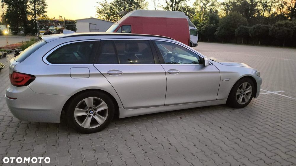 BMW Seria 5 520d - 8