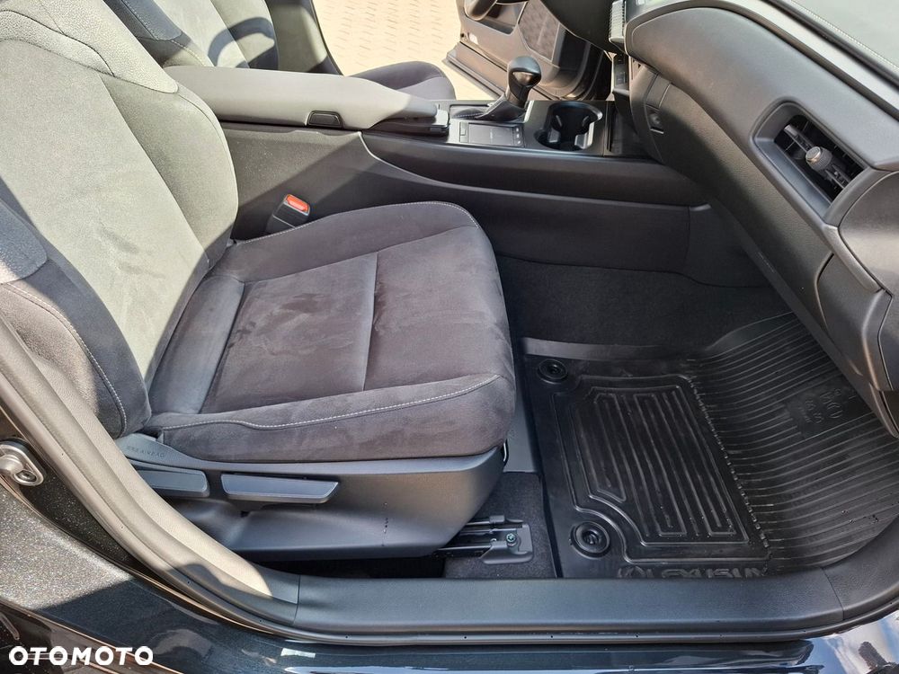 Lexus UX 250h GPF Business Edition 2WD - 22