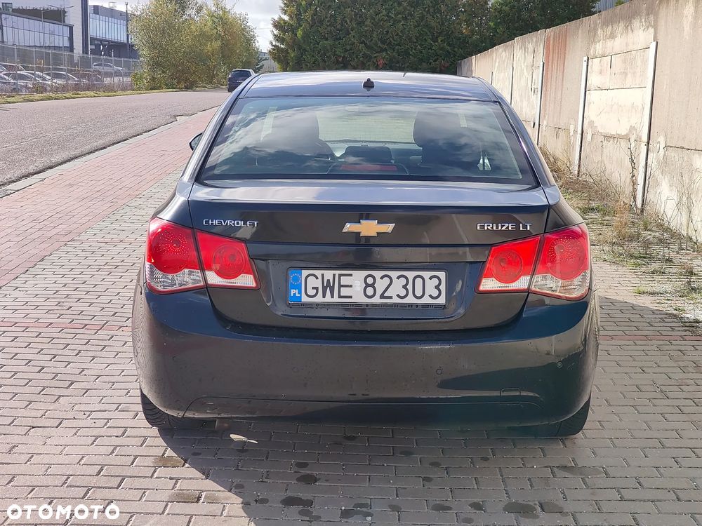 Chevrolet Cruze 1.8 LT - 4
