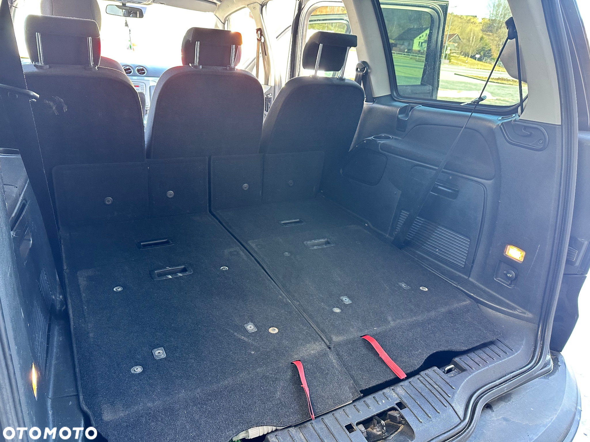 Ford Galaxy - 13