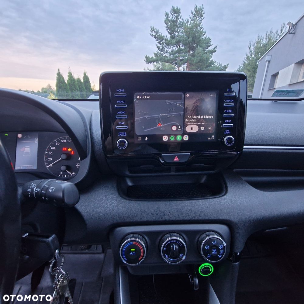 Toyota Yaris 1.5 Executive - 13