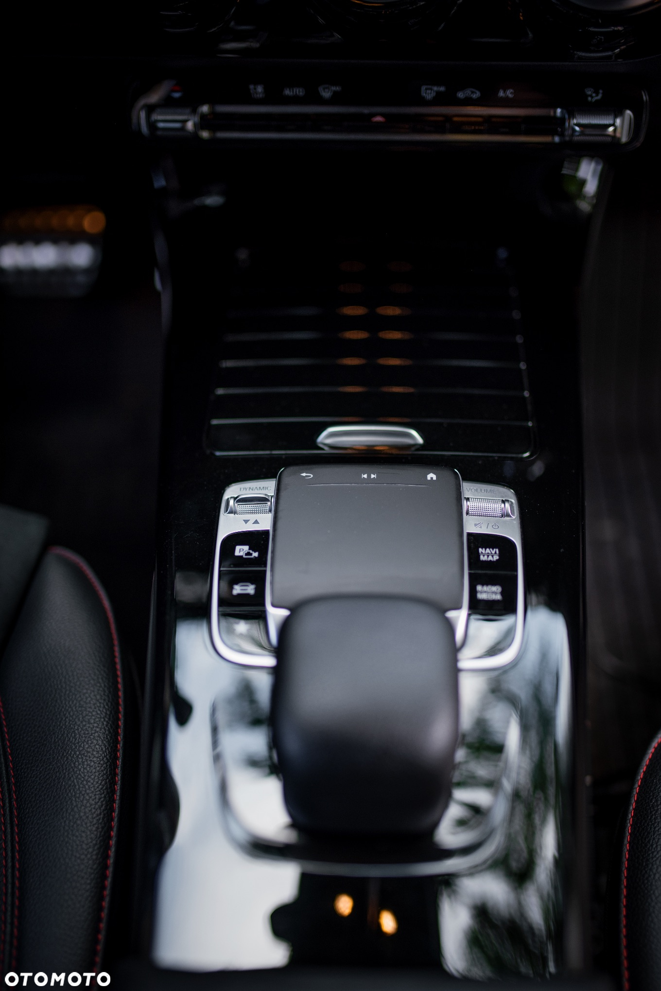 Mercedes-Benz CLA 200 AMG Line 7G-DCT - 7