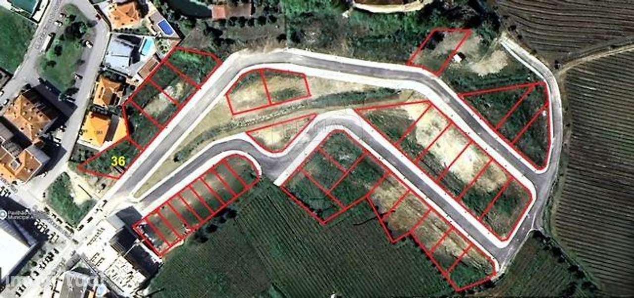 Terreno  para venda - Grande imagem: 2/5