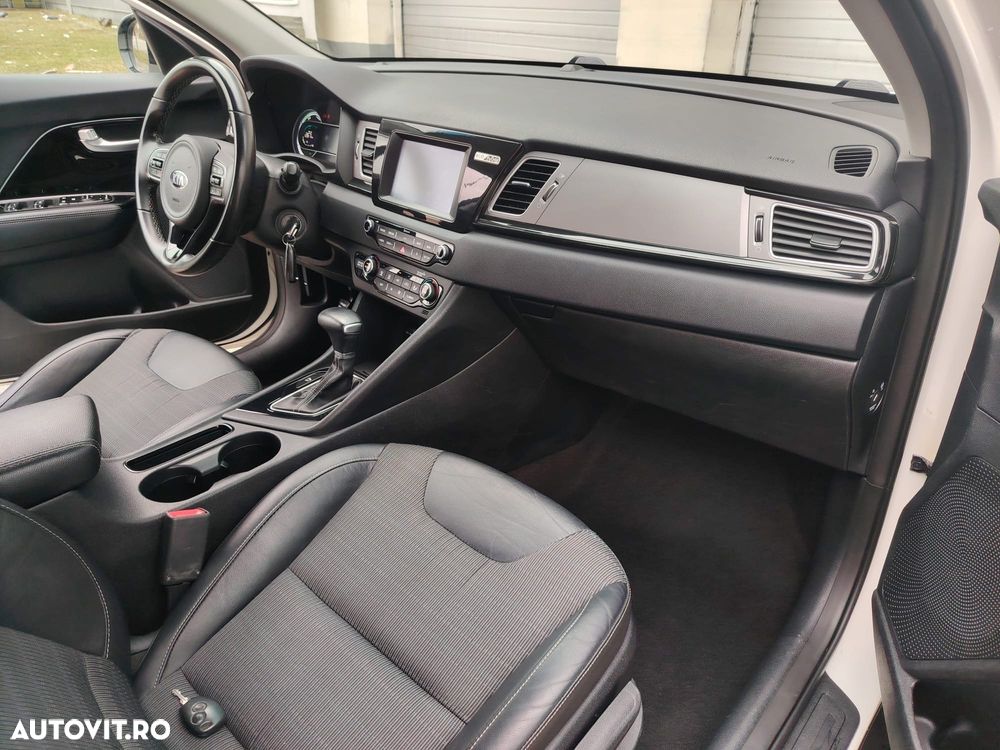 Kia Niro 1.6 GDI HEV 2WD OPF Aut. Vision - 17