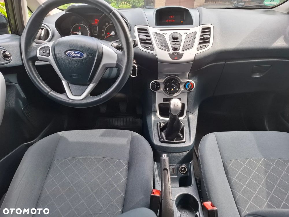 Ford Fiesta 1.25 Champions Edition - 7