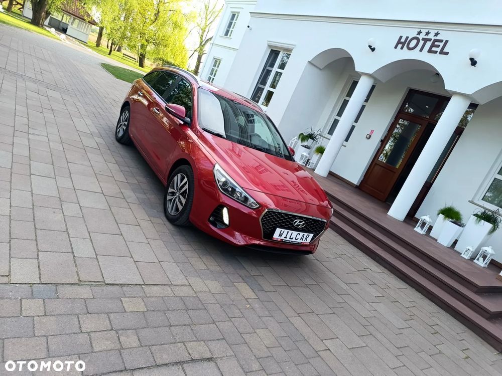 Hyundai i30 blue Kombi 1.6 CRDi Style - 15