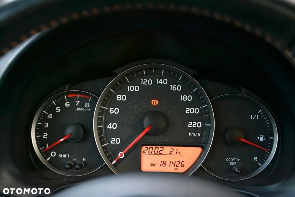 Toyota Yaris 1.33 VVT-i Executive - 33
