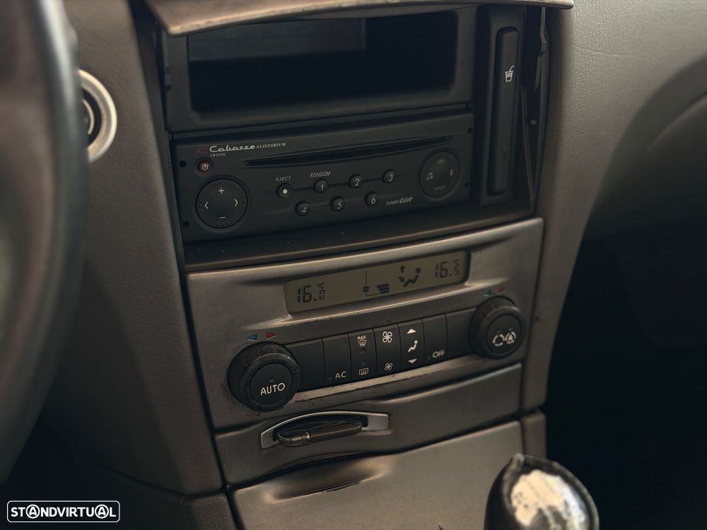 Renault Laguna 1.9 dCi Dynamique - 14