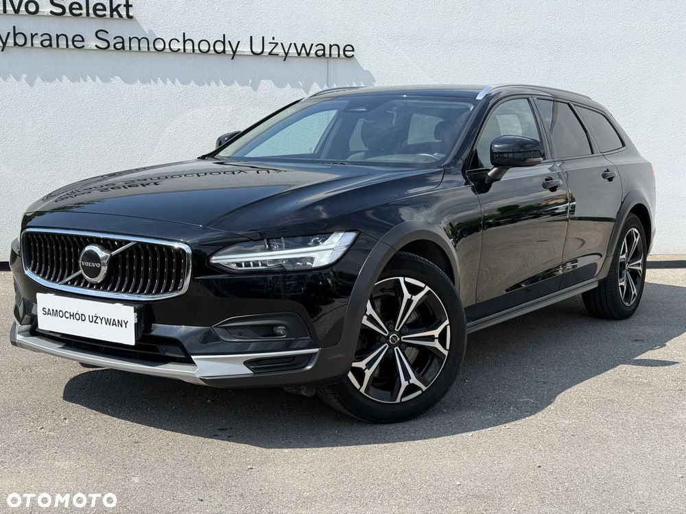 Volvo V90 Cross Country - 3