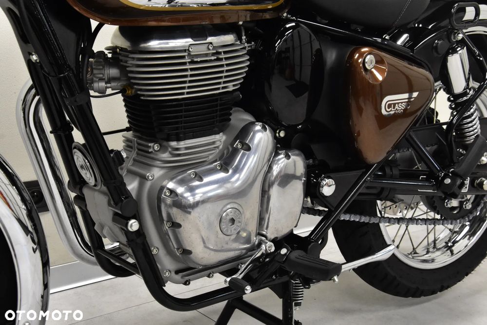 Royal Enfield Classic - 26