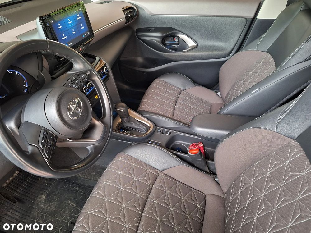 Toyota Yaris Cross Hybrid 1.5 Executive - 6