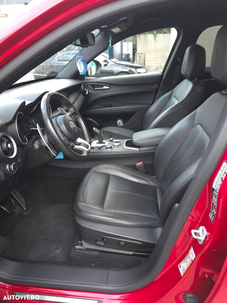 Alfa Romeo Stelvio 2.0 Turbo AWD AT8 Super - 12