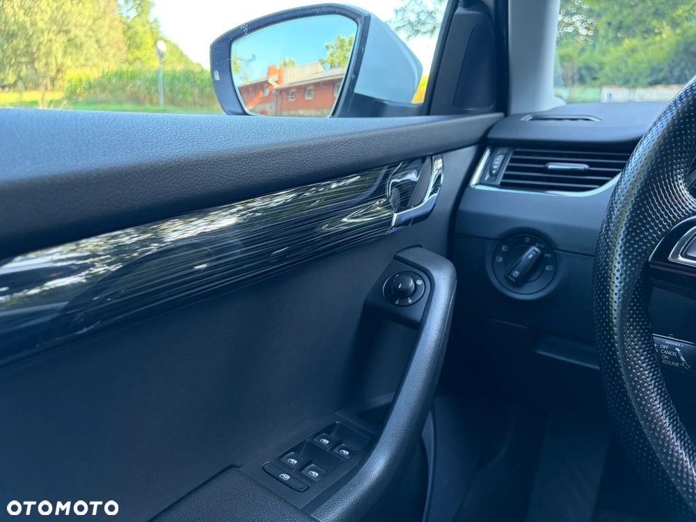 Skoda Octavia 2.0 TSI 4x4 Style DSG - 11