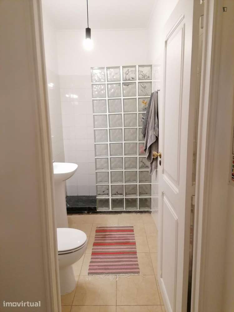 Quarto - localizado em Bairro Alto Lisbon - Grande imagem: 2/15