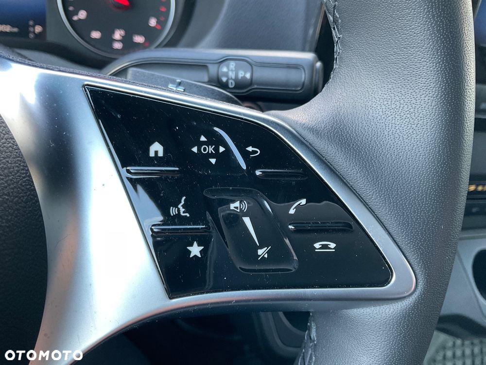 Mercedes-Benz Sprinter 319 - 23