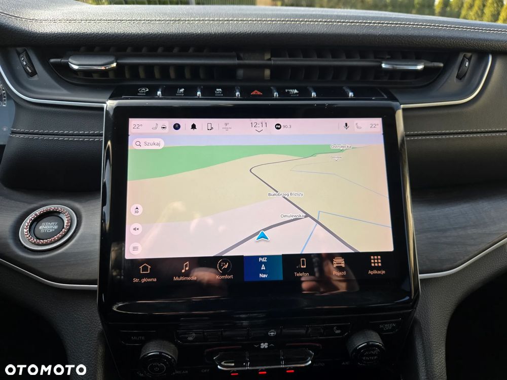 Jeep Grand Cherokee - 24