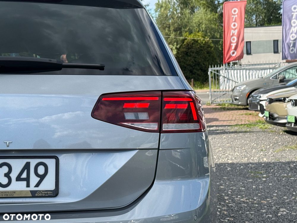 Volkswagen Passat - 9