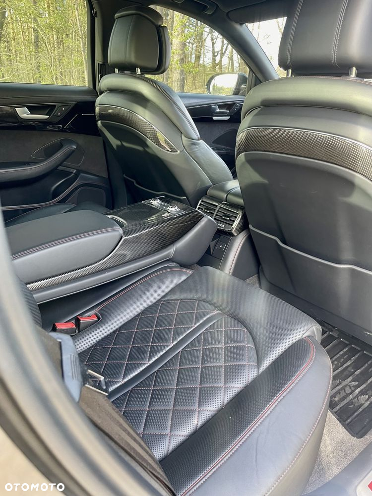Audi A8 - 9