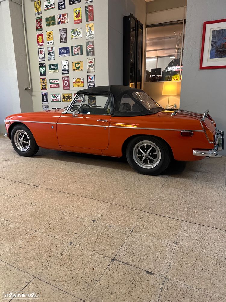 MG MGB - 3