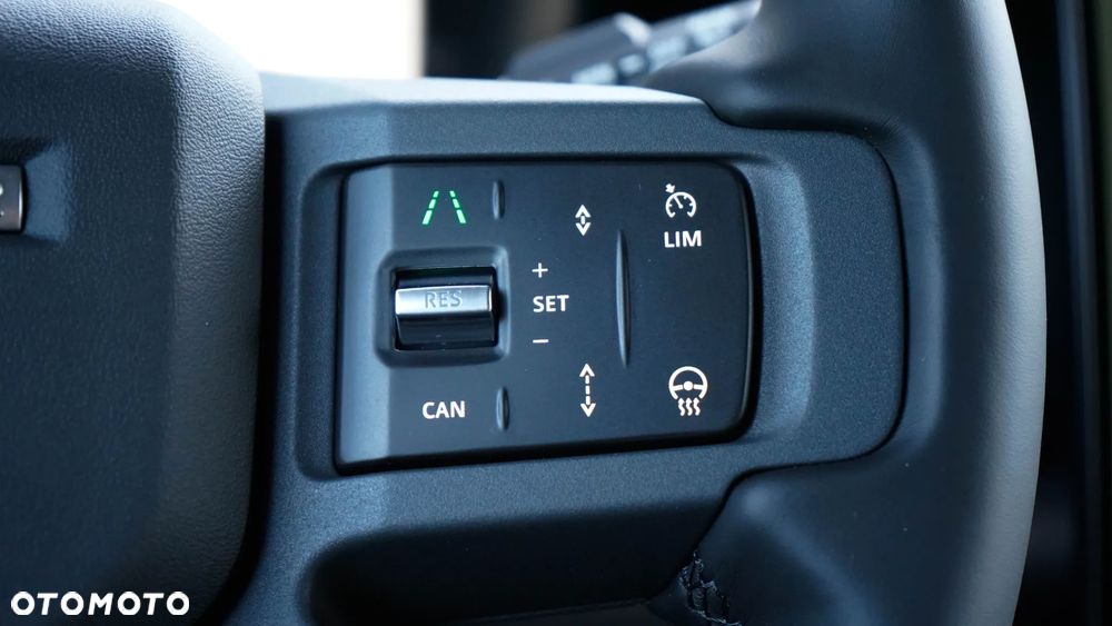 Land Rover Defender 3.0 D350 mHEV X-Dynamic HSE - 18