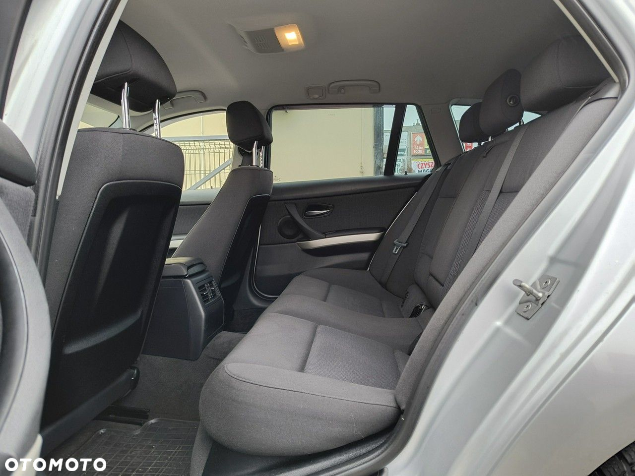 BMW Seria 3 318d Touring Sport Line - 20