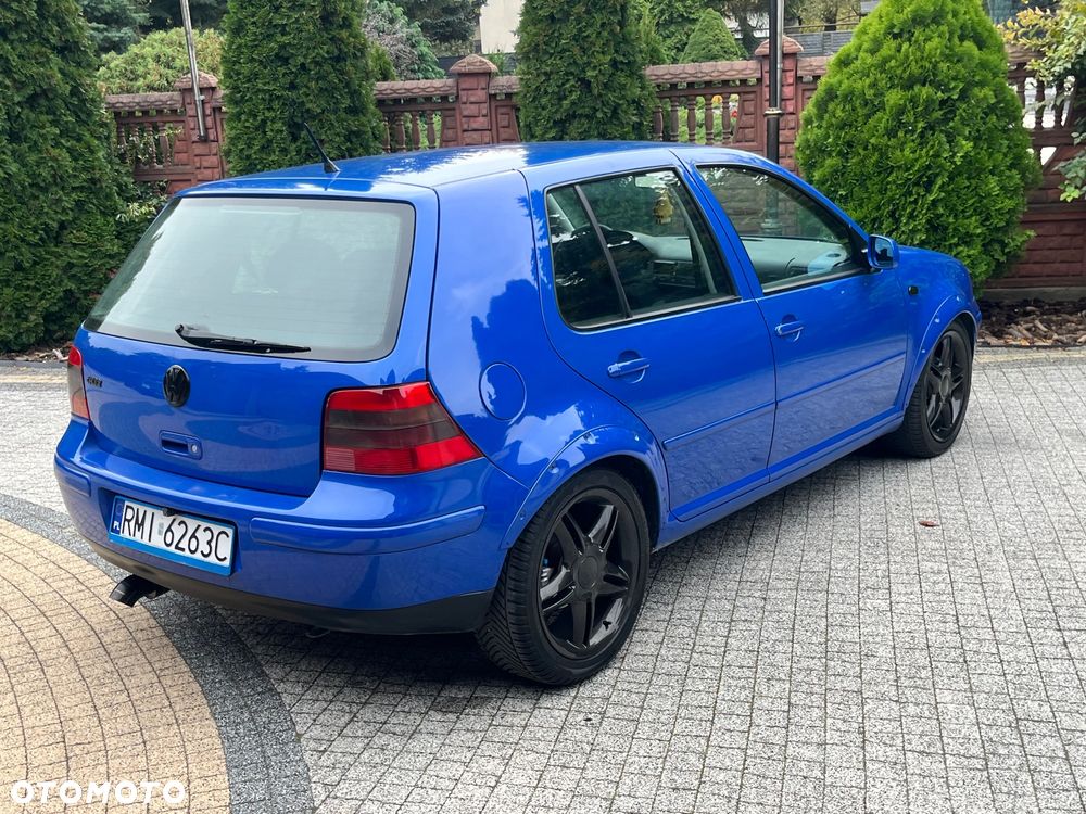 Volkswagen Golf - 18