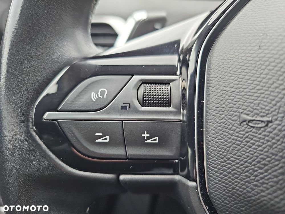 Peugeot 3008 1.5 BlueHDi Allure Pack S&S EAT8 - 14
