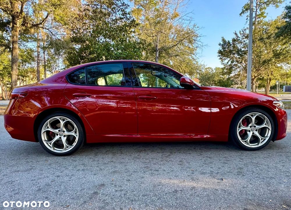 Alfa Romeo Giulia 2.0 Turbo 16V AT8-Q4 Ti - 13