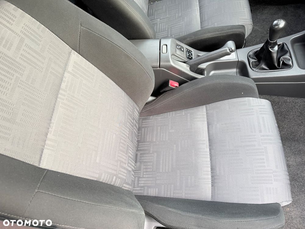Subaru Impreza Kombi 2.0 GX - 17
