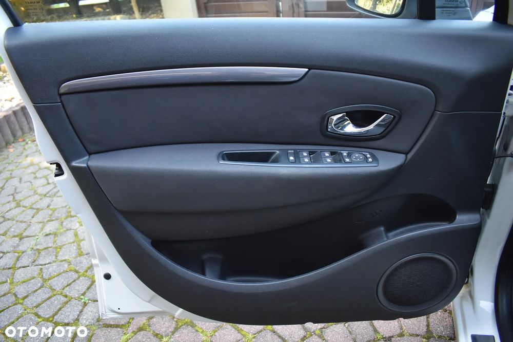 Renault Scenic dCi 110 EDC LIMITED - 10