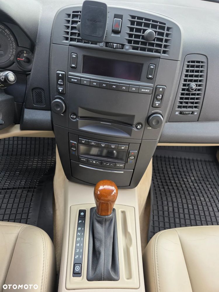 Cadillac CTS - 12