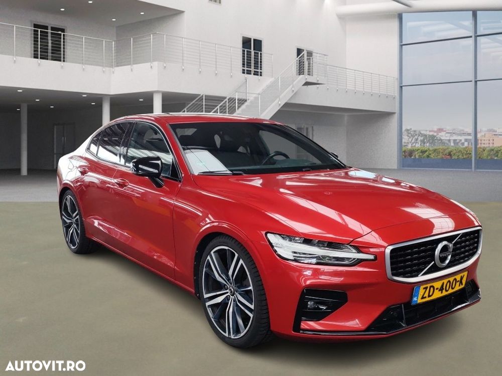 Volvo S60 T5 R-Design - 1