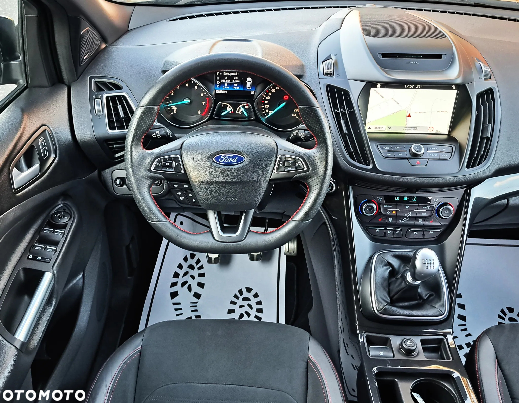 Ford Kuga 1.5 EcoBoost 2x4 ST-Line - 32