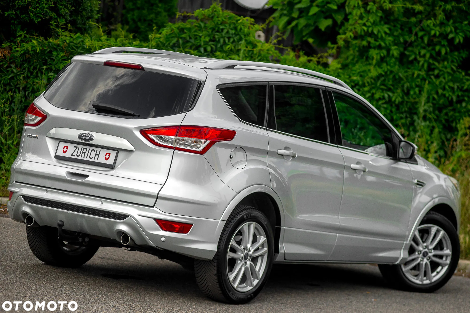Ford Kuga 2.0 TDCi 4x4 Titanium - 4