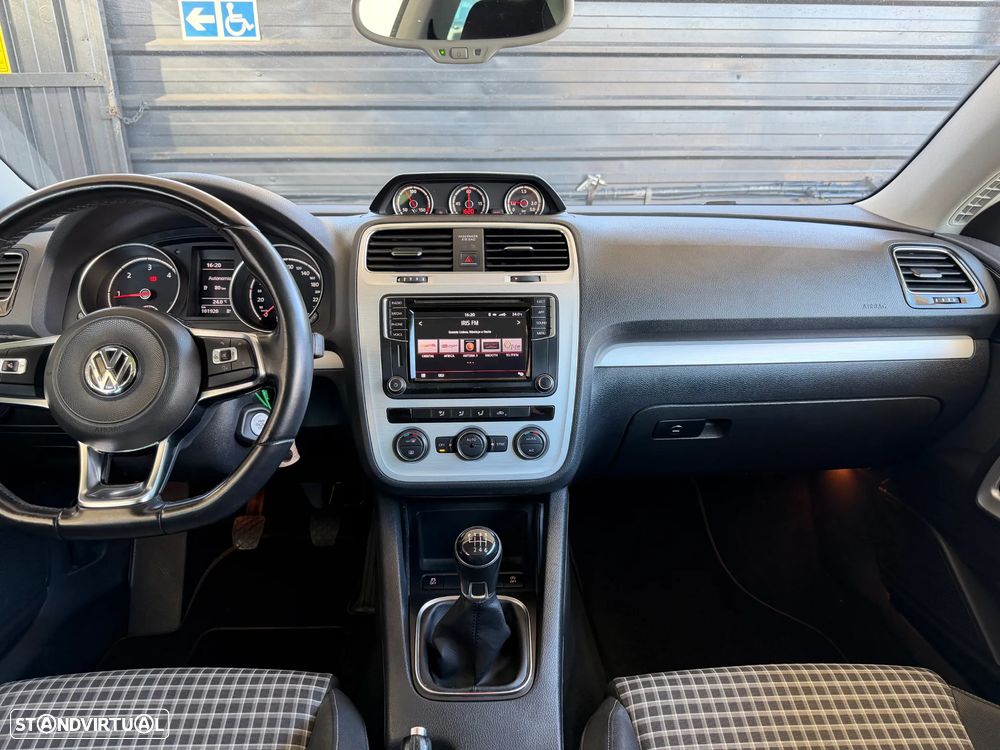 VW Scirocco 2.0 TDI Sport - 20