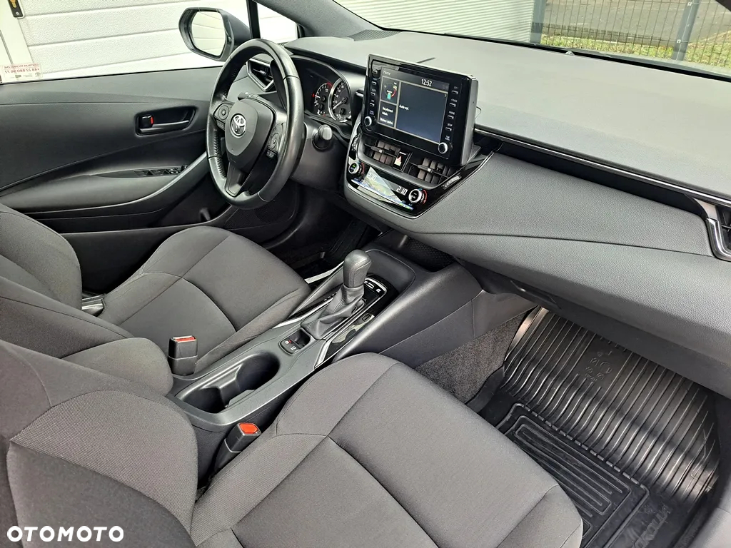 Toyota Corolla 1.8 Hybrid Comfort - 10