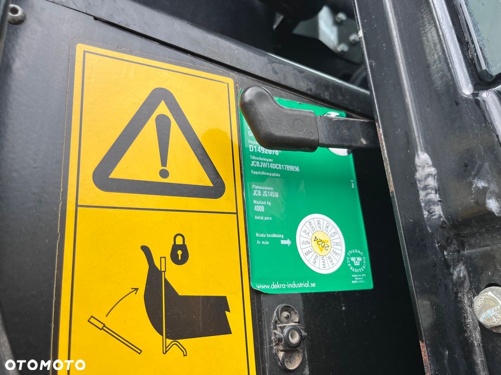 JCB JS145W - 24