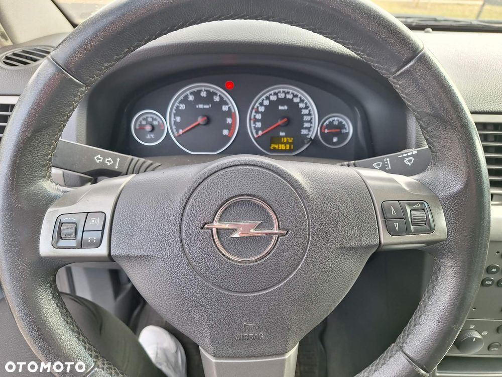 Opel Vectra 1.8 - 4